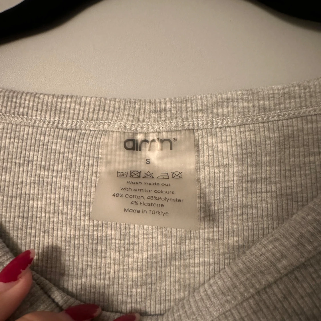 Grå ribbad set från Aimn - 2