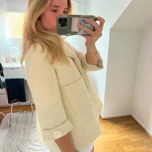 Kappa - Sjukt snygg kappa! Perfekt till sommar/höst