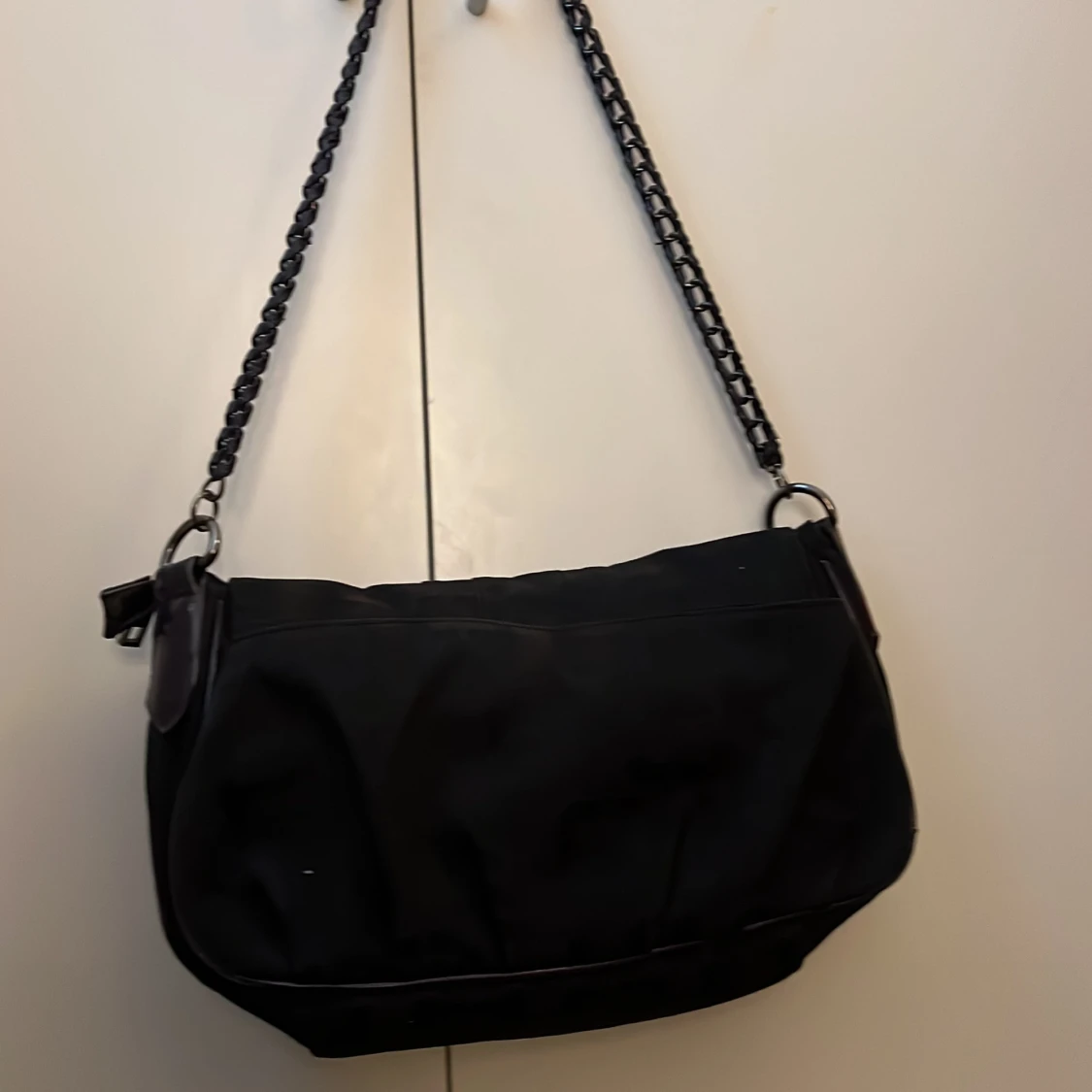 Svart axelväska  - 2