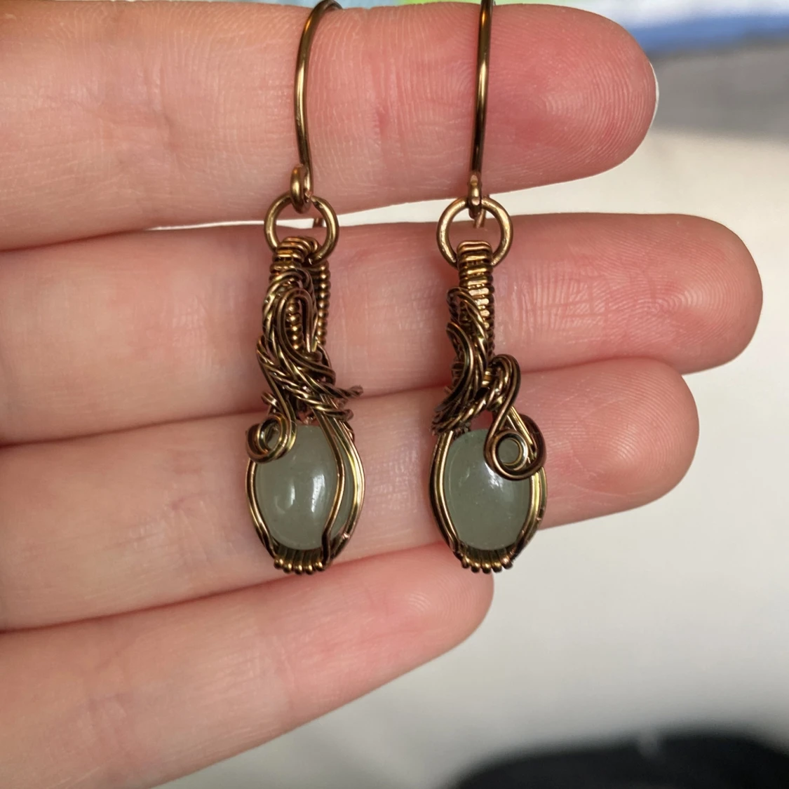 Handgjorda örhängen med gröna Aventurinstenar  - 2