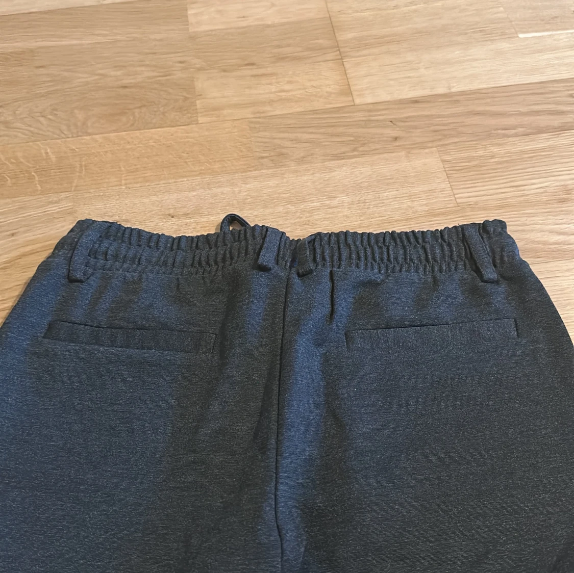 Mörkgrå mjukisbyxor Black Story S - 4