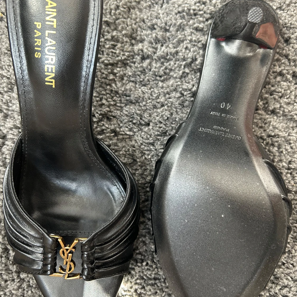Klackar från Saint Laurent - 2