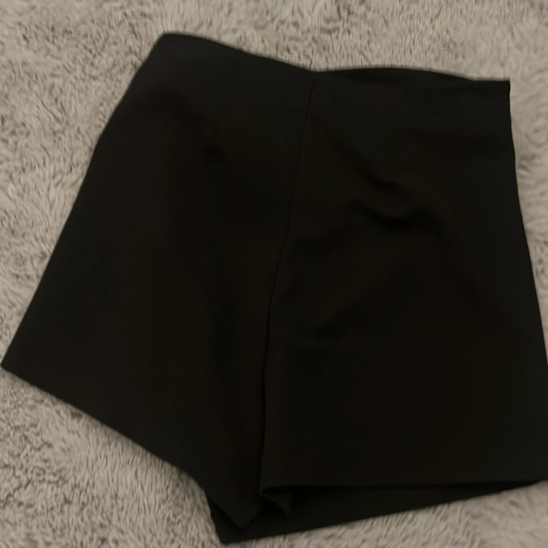 Svart omlottkjol med knut från Zara - 3