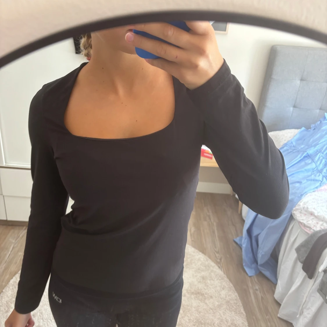 Svart långärmad topp från H&M