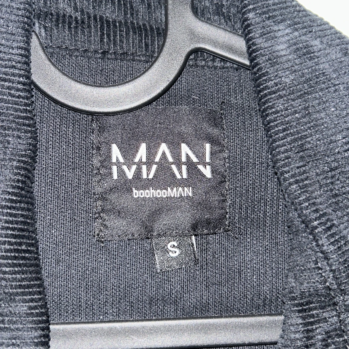 Svart manchester overshirt BoohooMAN - 1