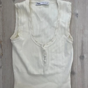Zara topp  - Endast använd en gång! 