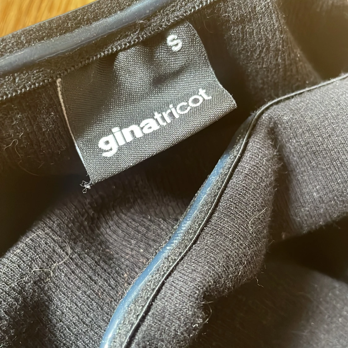 Svart bandeau tubtopp Gina Tricot - 2