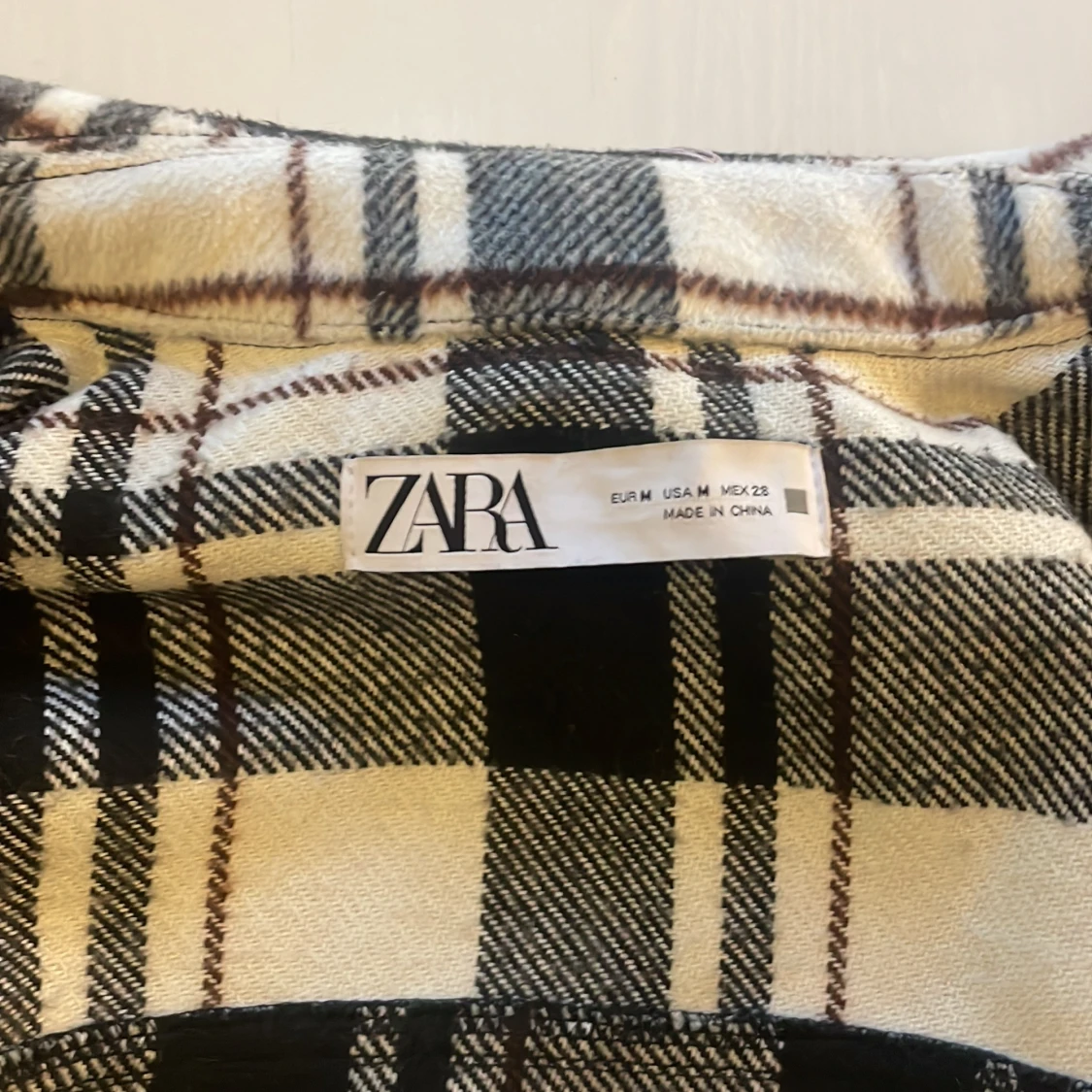 Rutig croppad jacka från Zara - 2