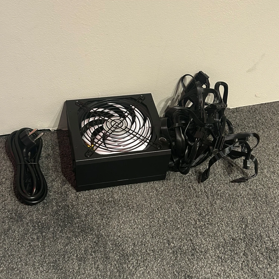 Tacens Radix Eco X 750W – 80 Plus Silver, nätaggregat - 1