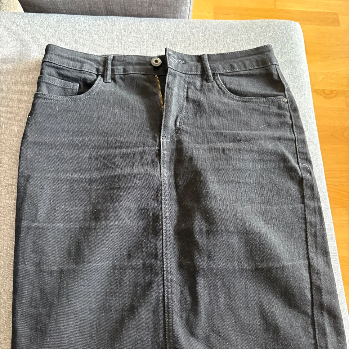 Svart jeanskjol från ONLY, M