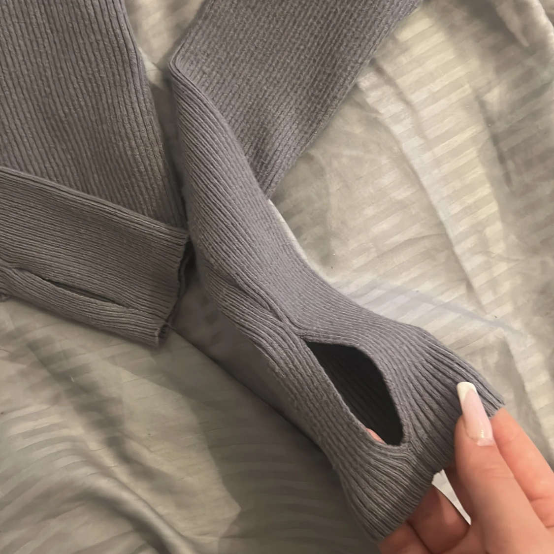 Grå ribbad långärmad topp från Gina Tricot - 1