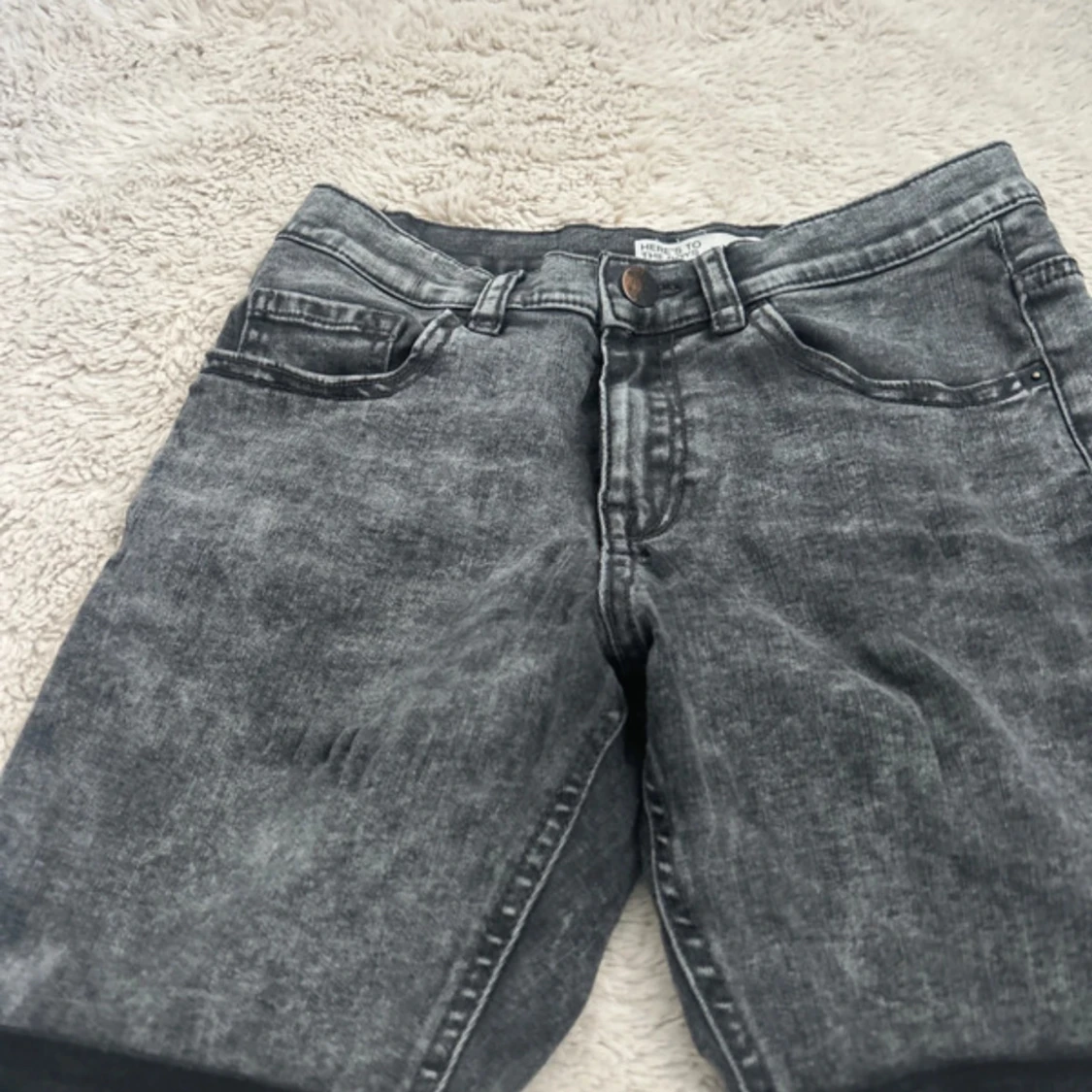 Svarta jeansshorts från Here's To The Boys - 1