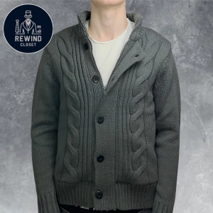 Fodrad cardigan - Snygg fodrad cardigan | Storlek S | Mycket bra skick✅ | Pris kan diskuteras😁