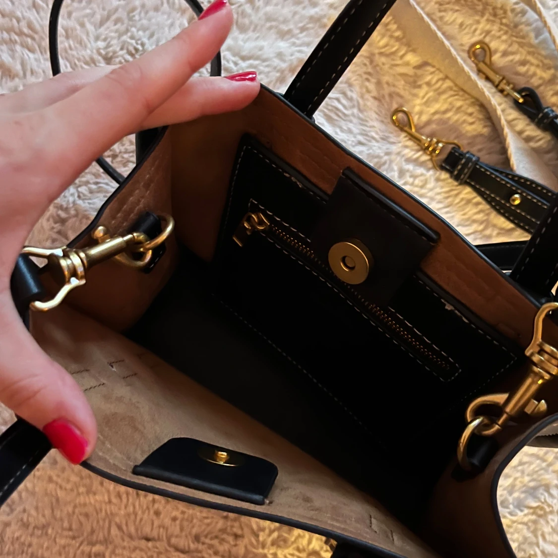 Svart handväska - 2