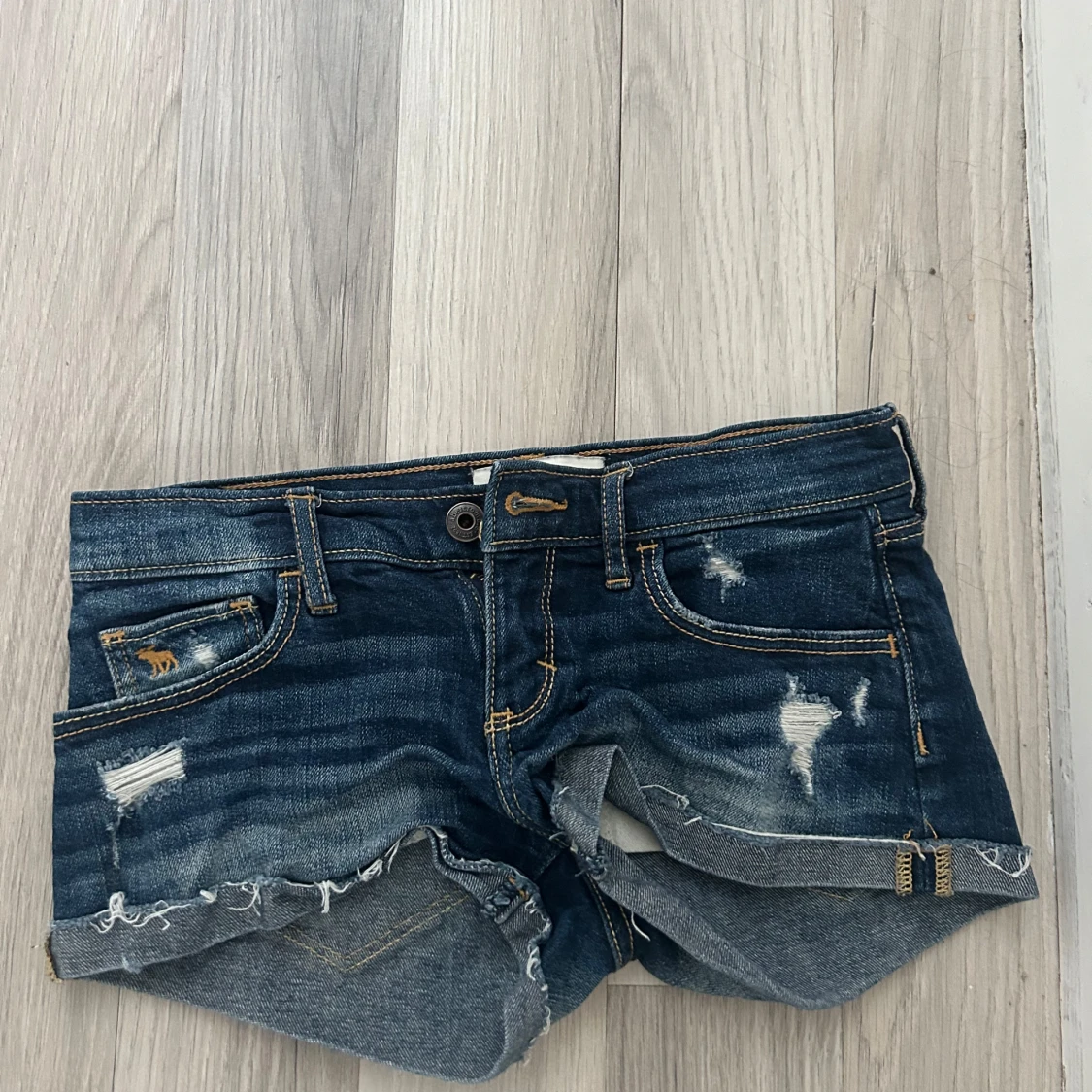 Mörkblå jeansshorts från Abercrombie & Fitch