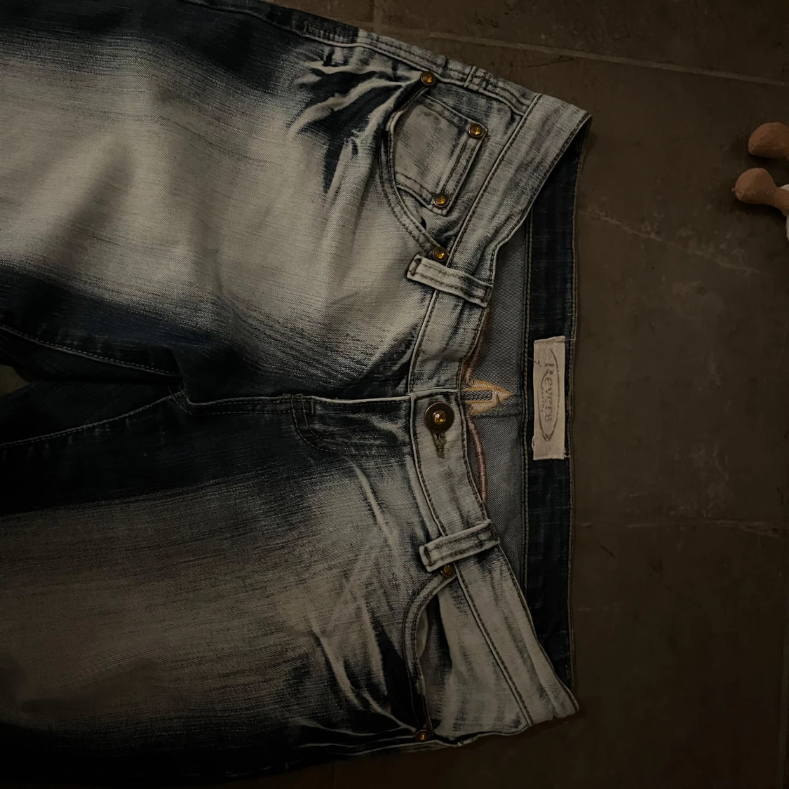 bootcut jeans med design pop fickorna  - 1