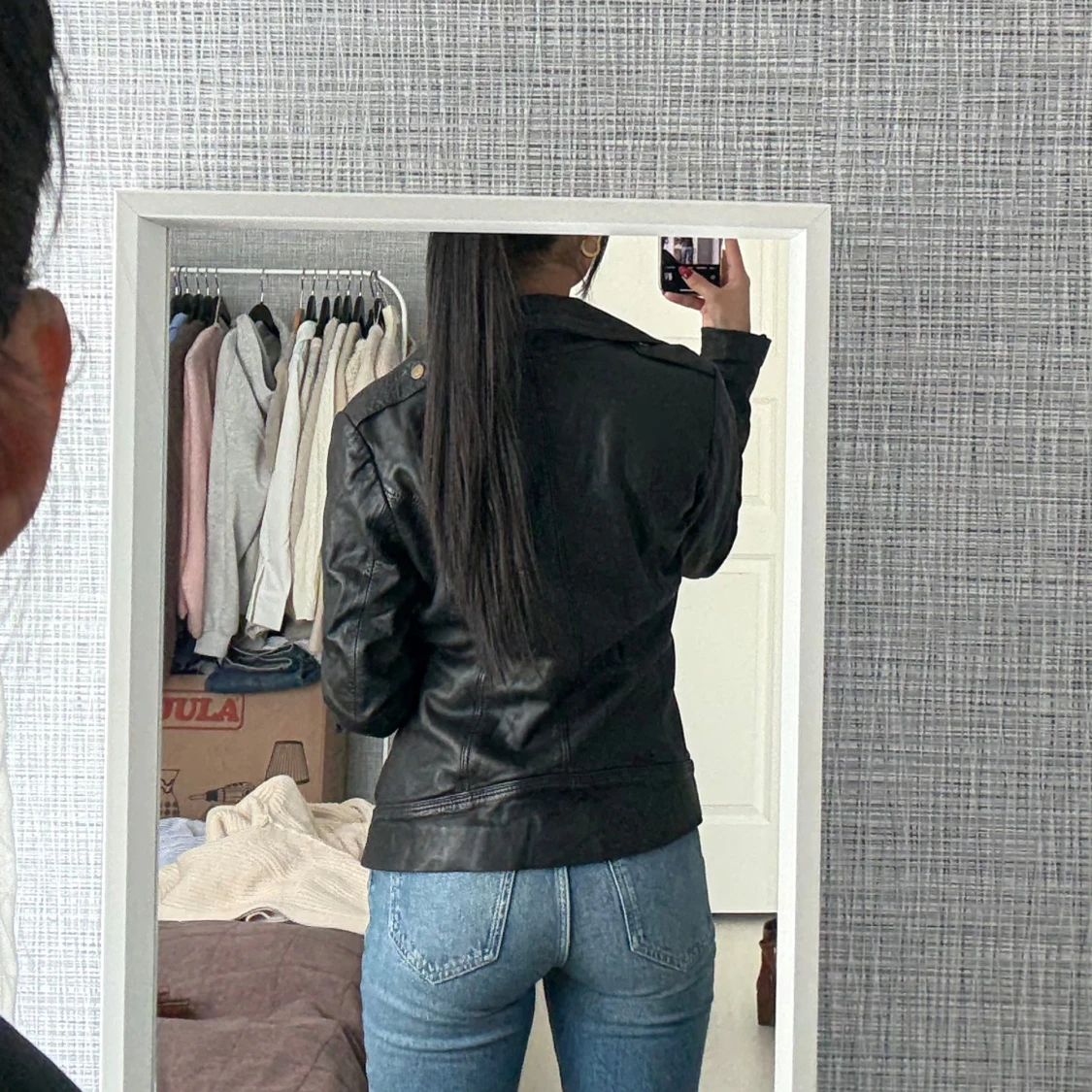 Svart skinnjacka med dragkedja - 4