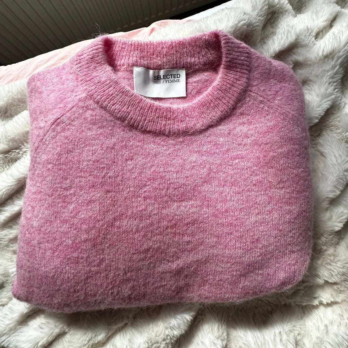 Rosa stickad tröja från Selected Femme - 2