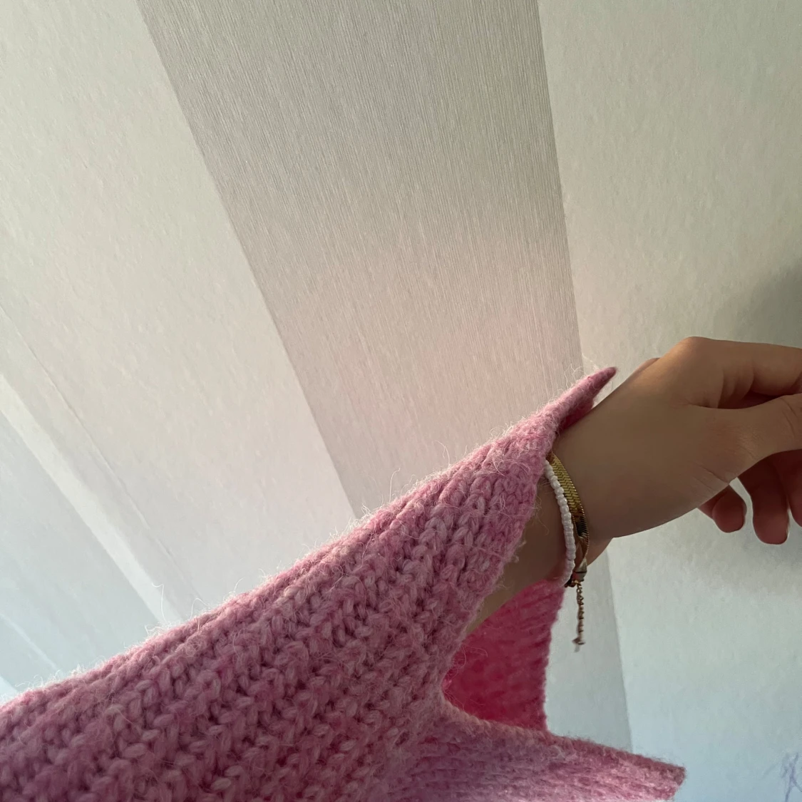 Rosa stickad tröja från Gina Tricot - 1