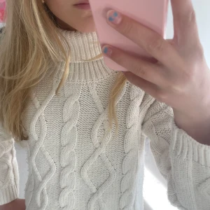 Jättefin polotröja - Jättegullig polotröja som är perfekt till vintern eller kalla sommardagar