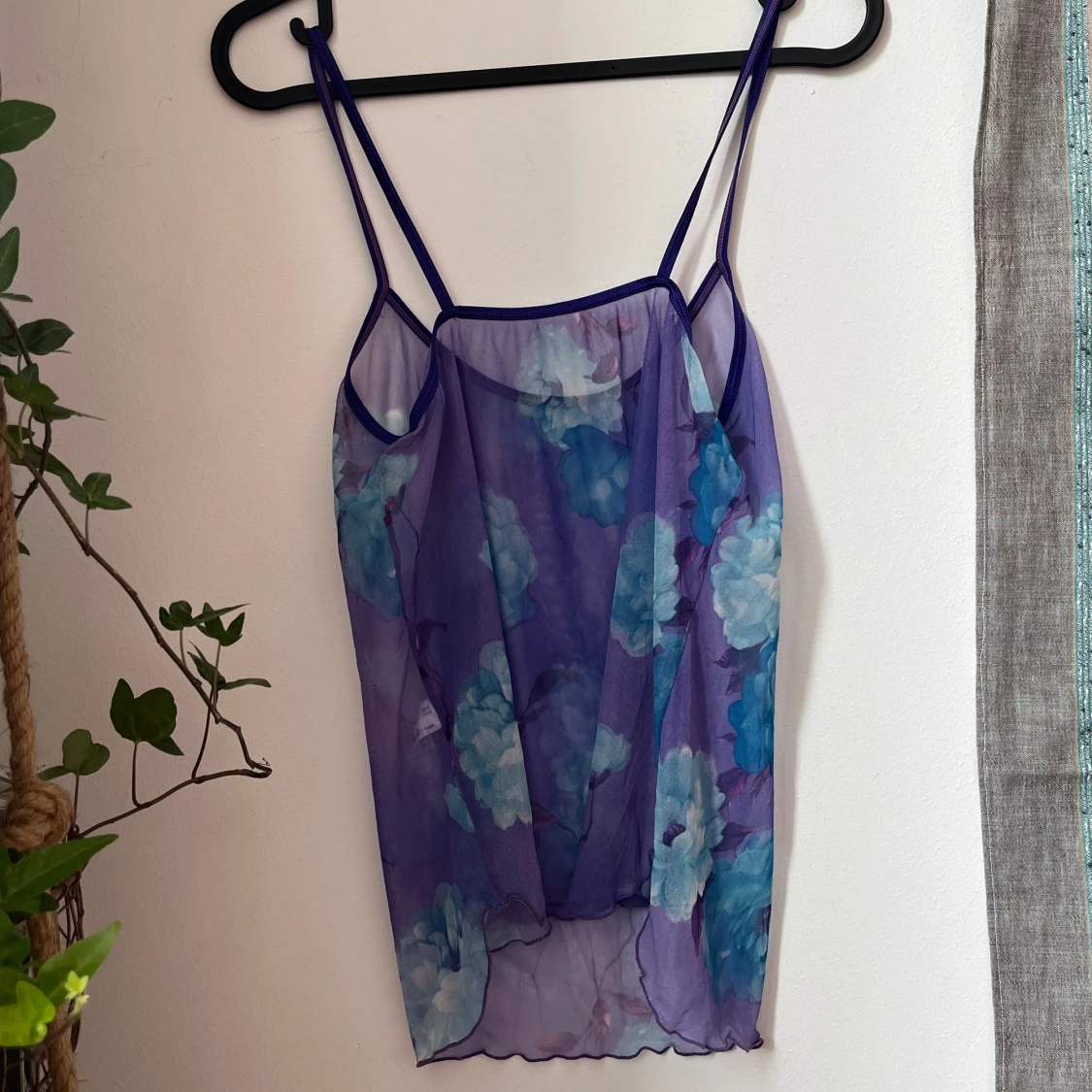 Lila blommig mesh-linnetopp - 2