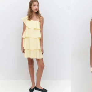 Gul volangklänning  - Supersöt gul volangklänning från Gina Tricot! Ny med lapp kvar, har i storlek 152 och 158💕 