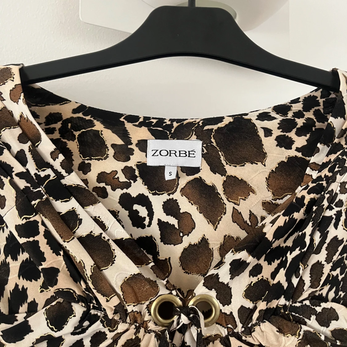 Leopardmönstrad klänning från Jockey - 4