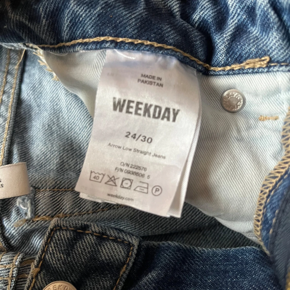 Weekday low arrow jeans - 2