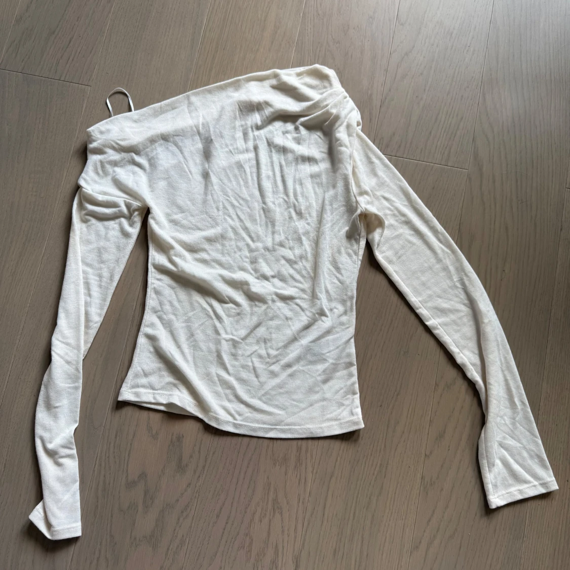 Vit offshoulder långärmad topp - 3