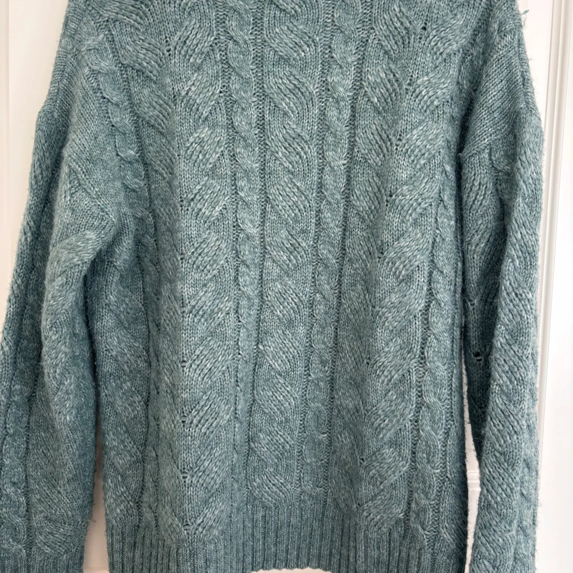 Grön stickad tröja - 2