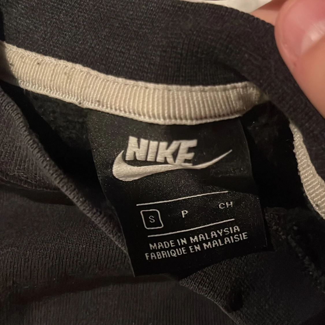 Svart Nike sweatshirt med stor logga - 2