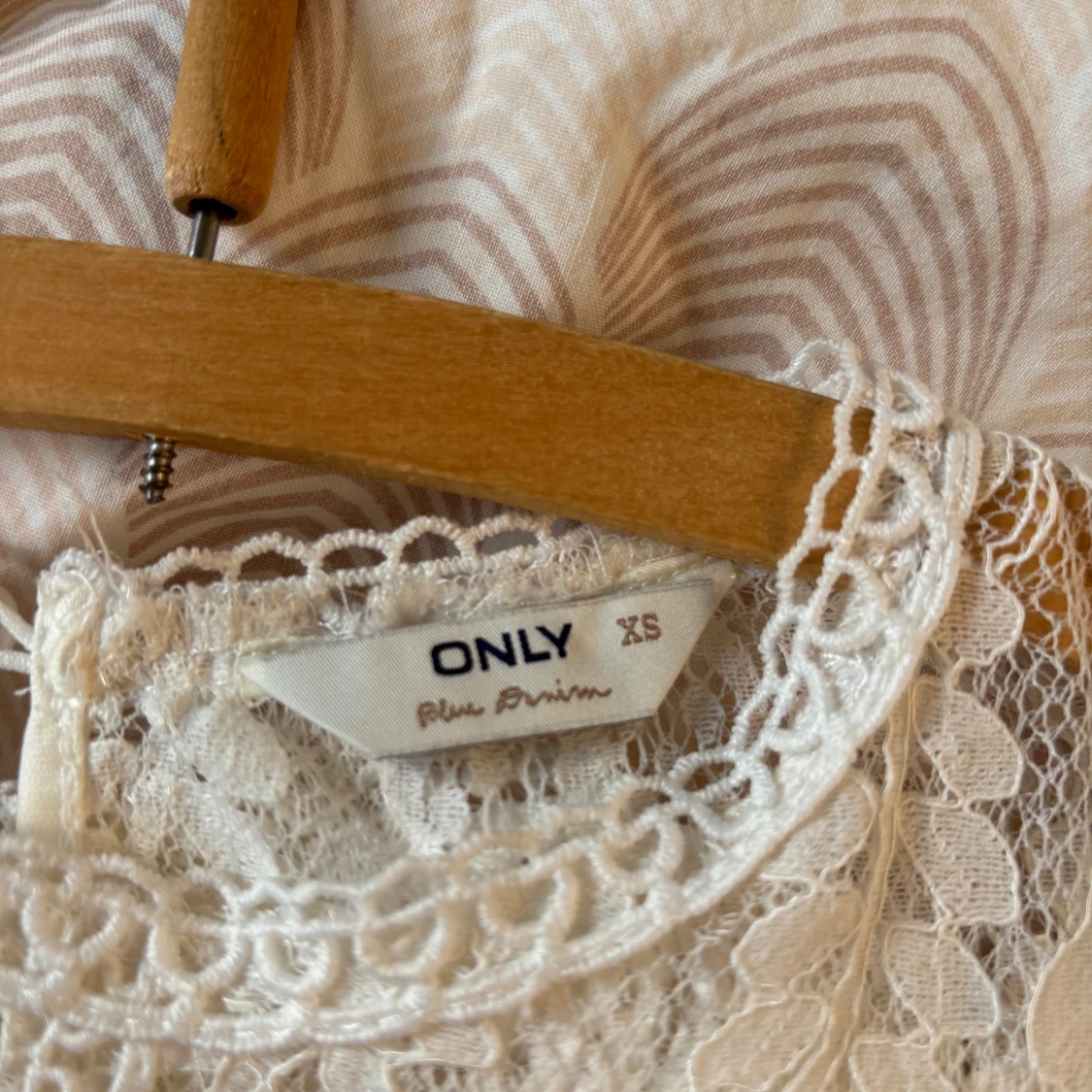 Vit spetsklänning  - 3