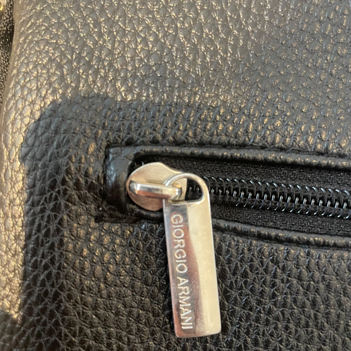 Svart axelväska från Emporio Armani - 4