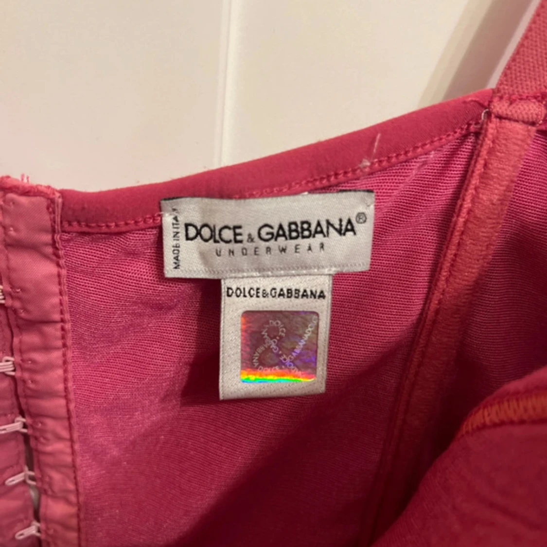 Rosa korsettopp från Dolce & Gabbana - 2
