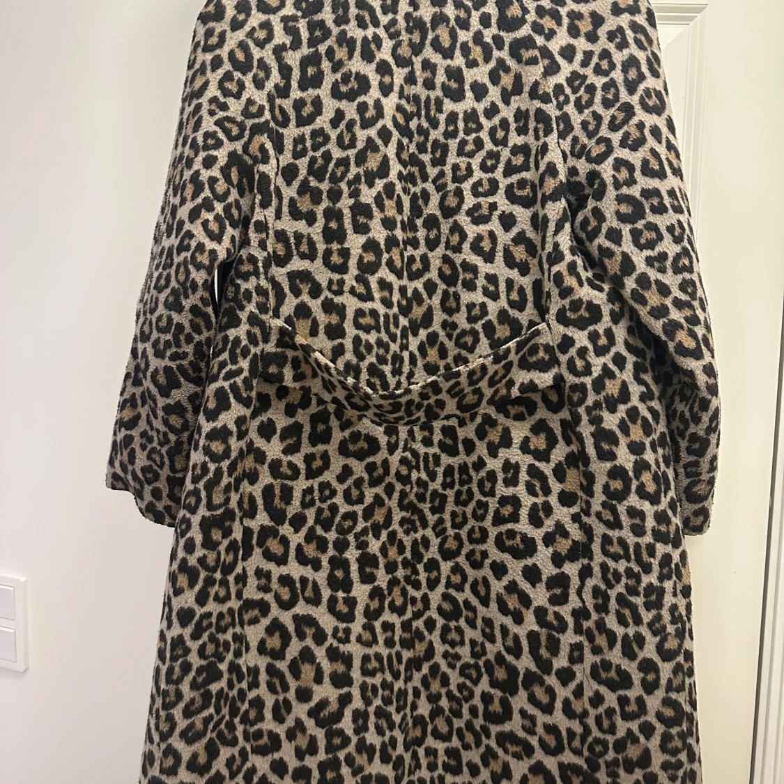 Leopardmönstrad kappa - 2