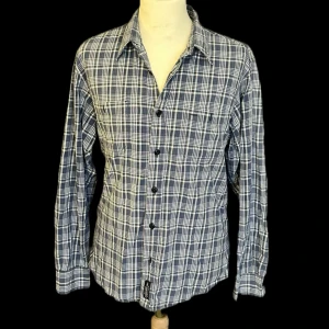 Flannel skjorta från Ralph lauren - Flanell skjorta från Ralph lauren, Polo jeans. Snygg och perfekt till sommarn. Storlek M