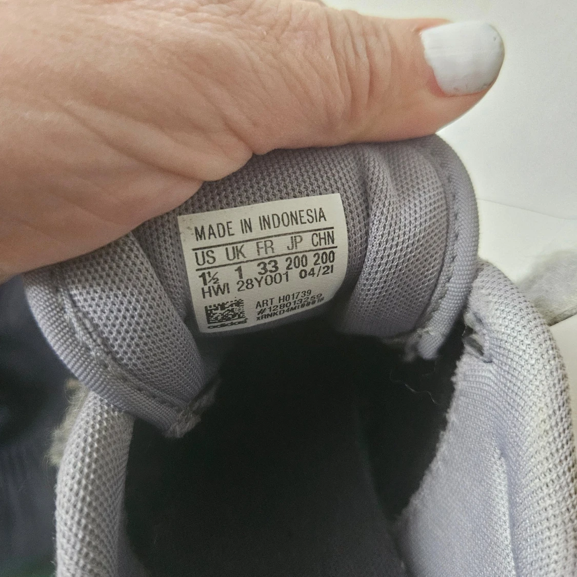 Grå sneakers från Adidas - 2