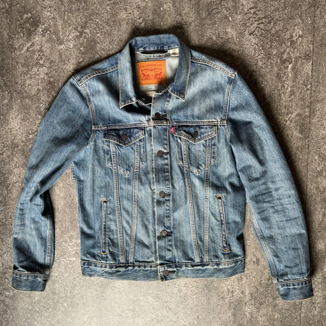 Blå jeansjacka från Levi's