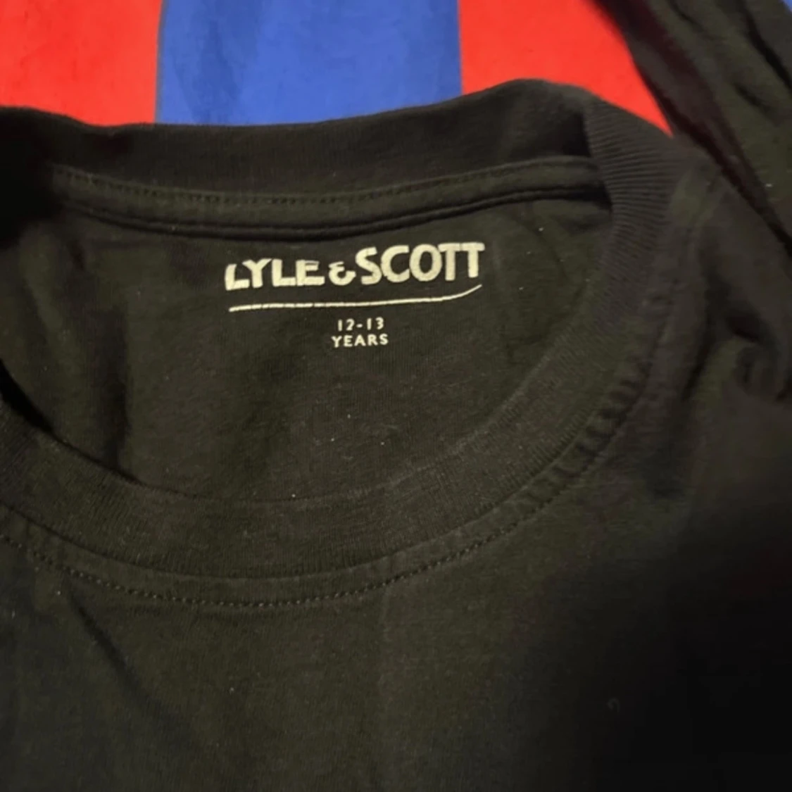 Svart långärmad tröja från Lyle & Scott - 2