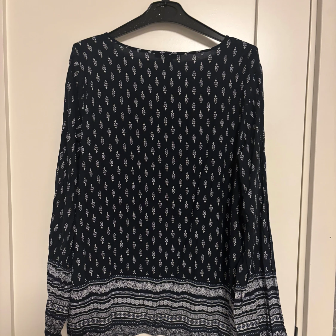 Mönstrad blus från Esmara - 1