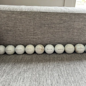 Pro v golfbollar  - Golfbollar 2 prov1x och 8 prov1                             Tvättas vid köp 