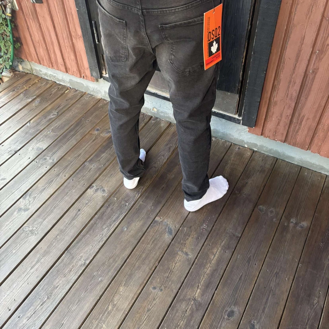 Svarta jeans från Dsquared2, stl 46 - 1