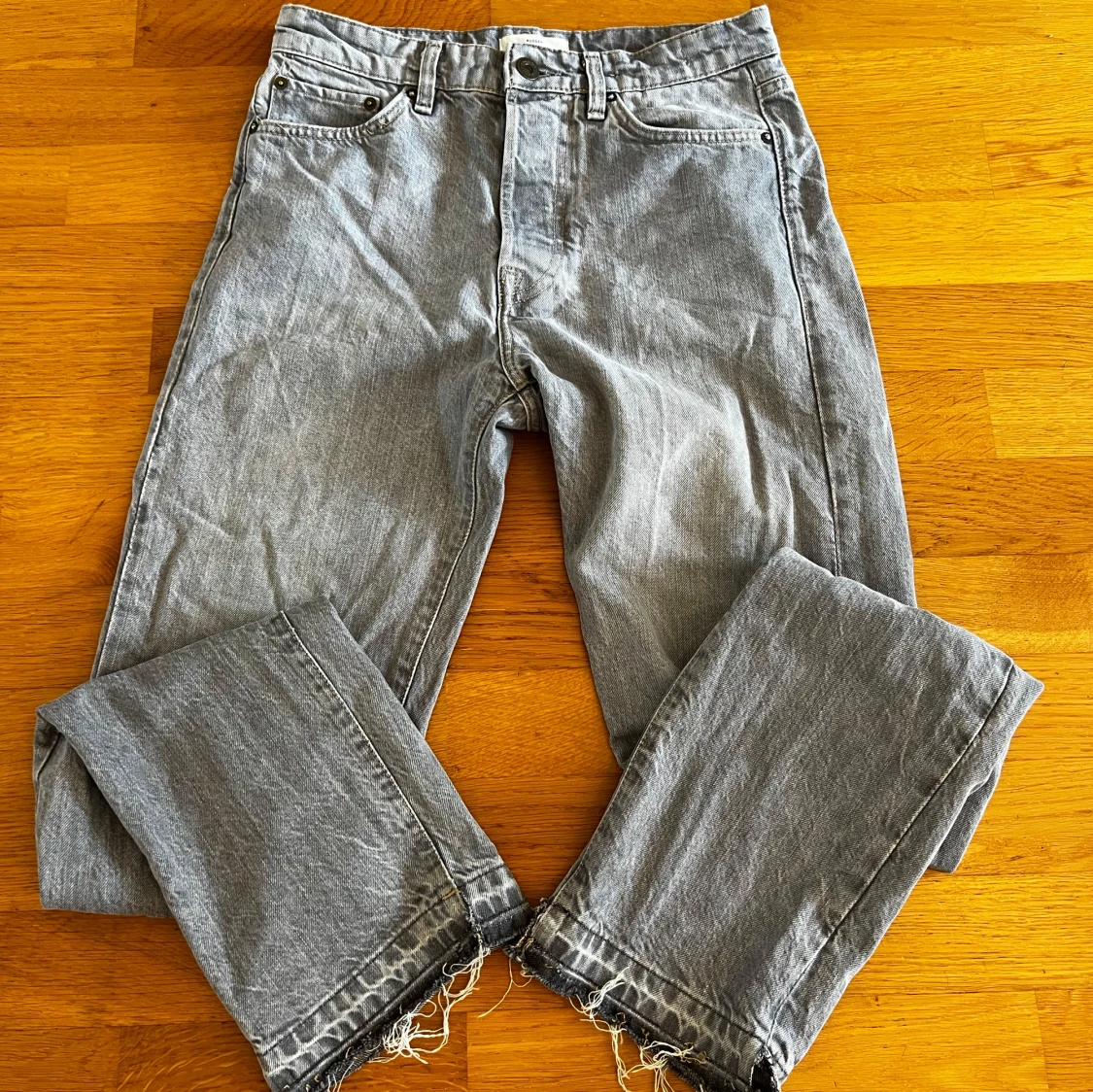 Grå jeans från Jack & Jones custom flared