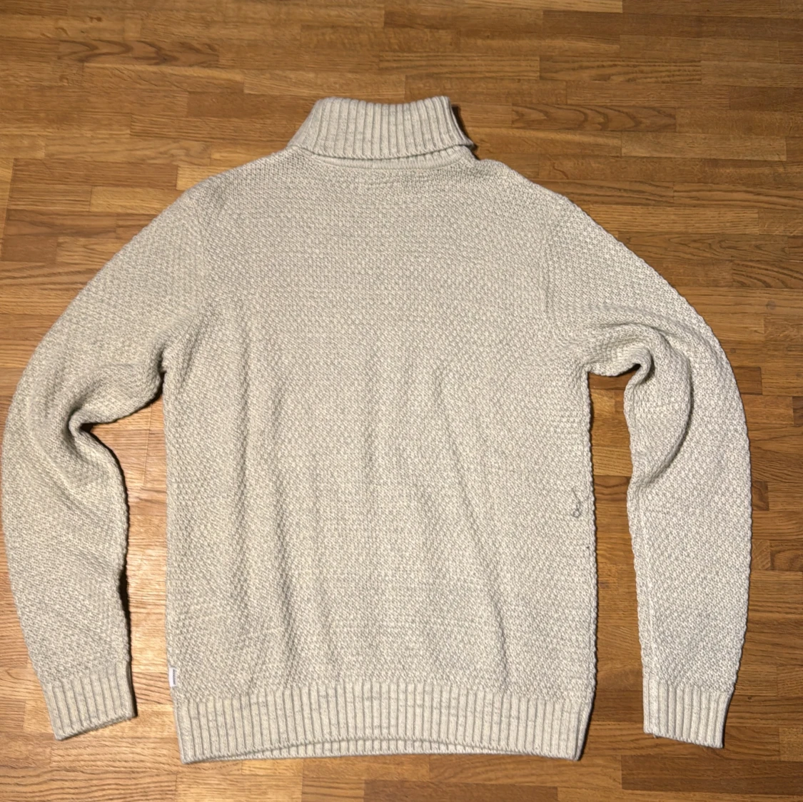 Vit polotröja från Jack & Jones M - 1