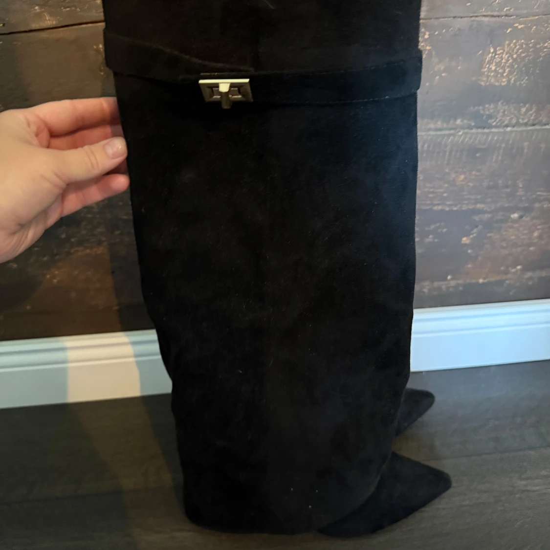 Svarta mockastövlar med spetsig tå - 1