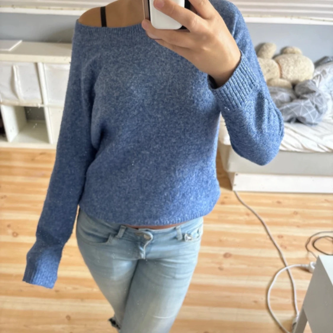 Blå stickad  - 1