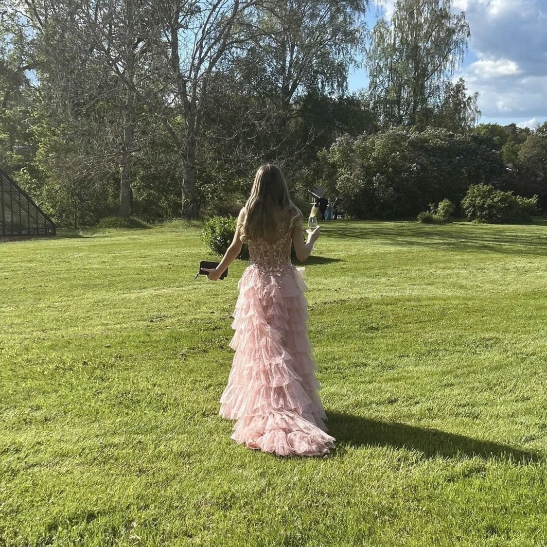 Rosa balklänning med volanger - 1