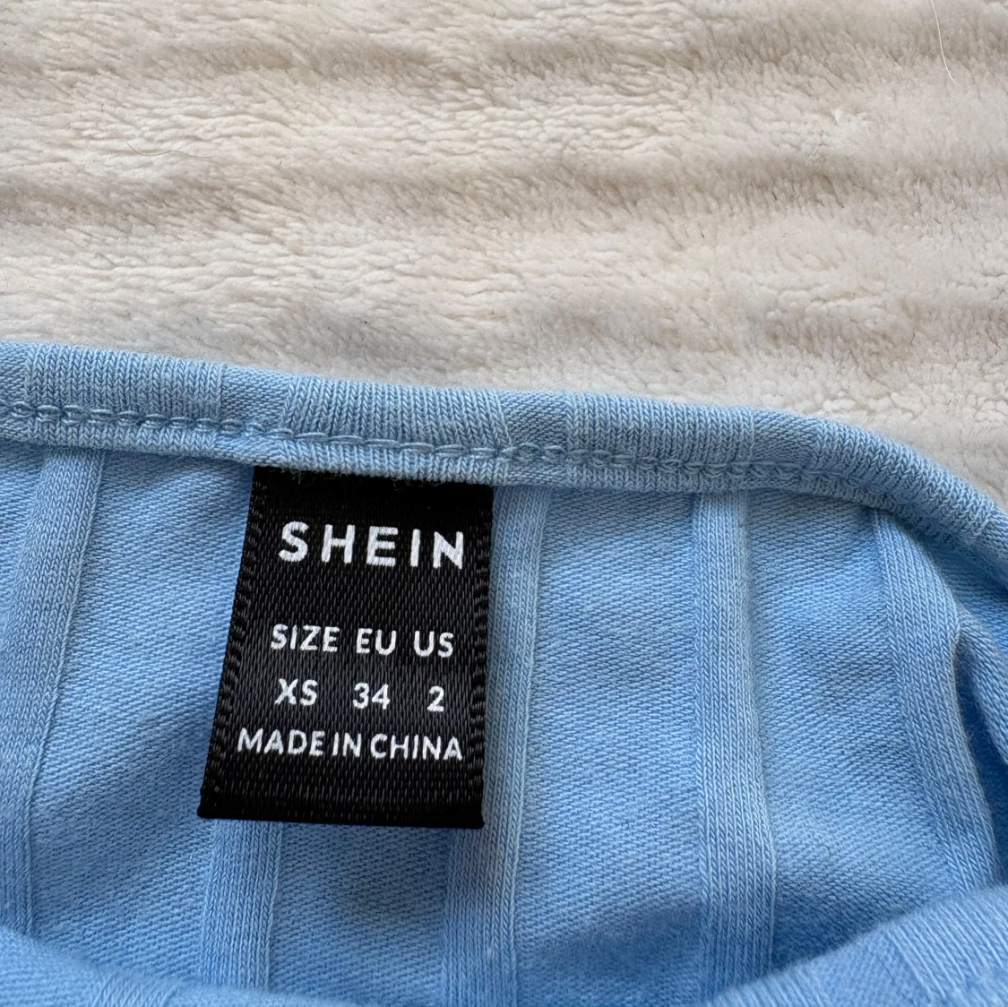 Ljusblå ribbad linnetopp från SHEIN - 2