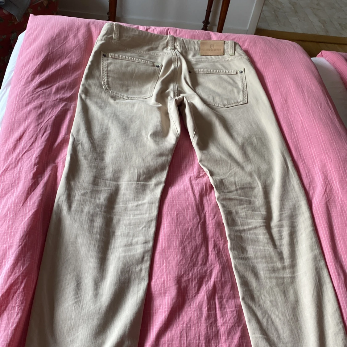 Beige chinos från Hansen & Jacob - 1