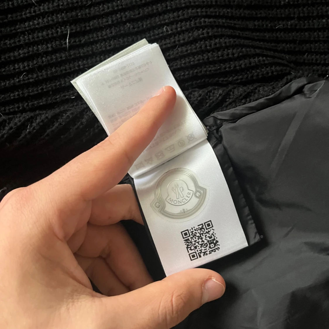 Svart cardigan från Moncler - 1